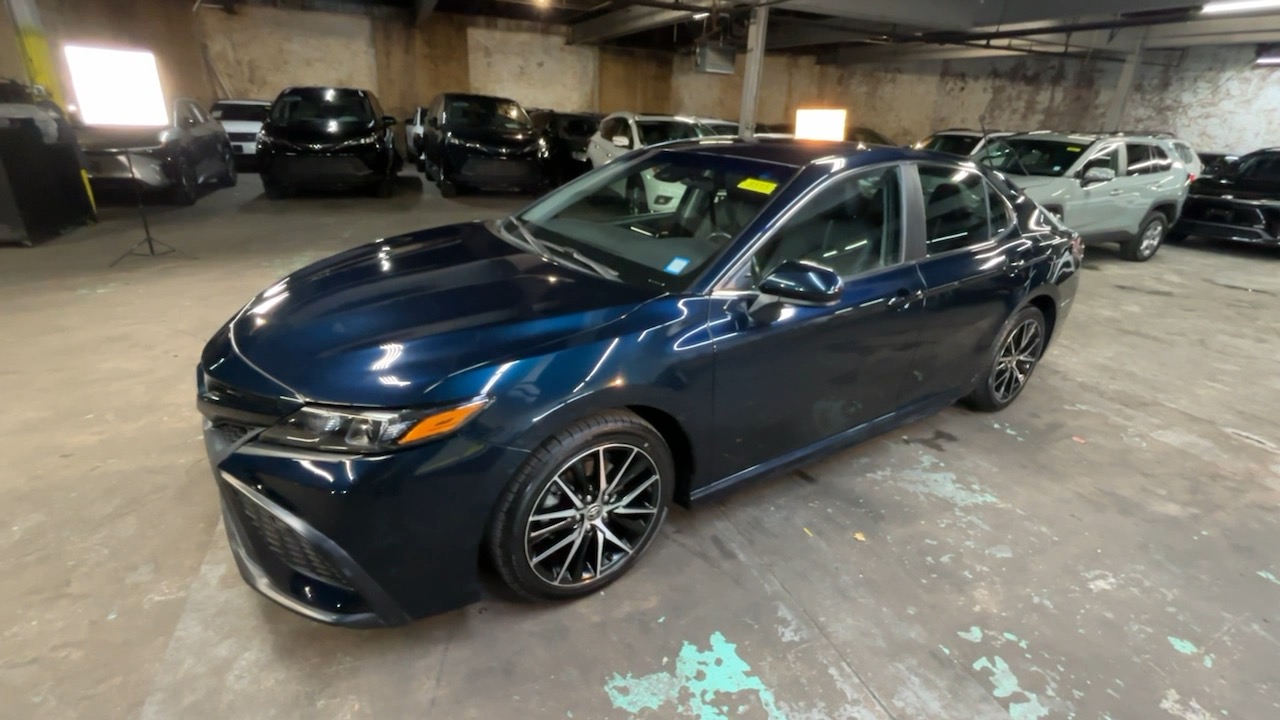 2021 Toyota Camry SE 40