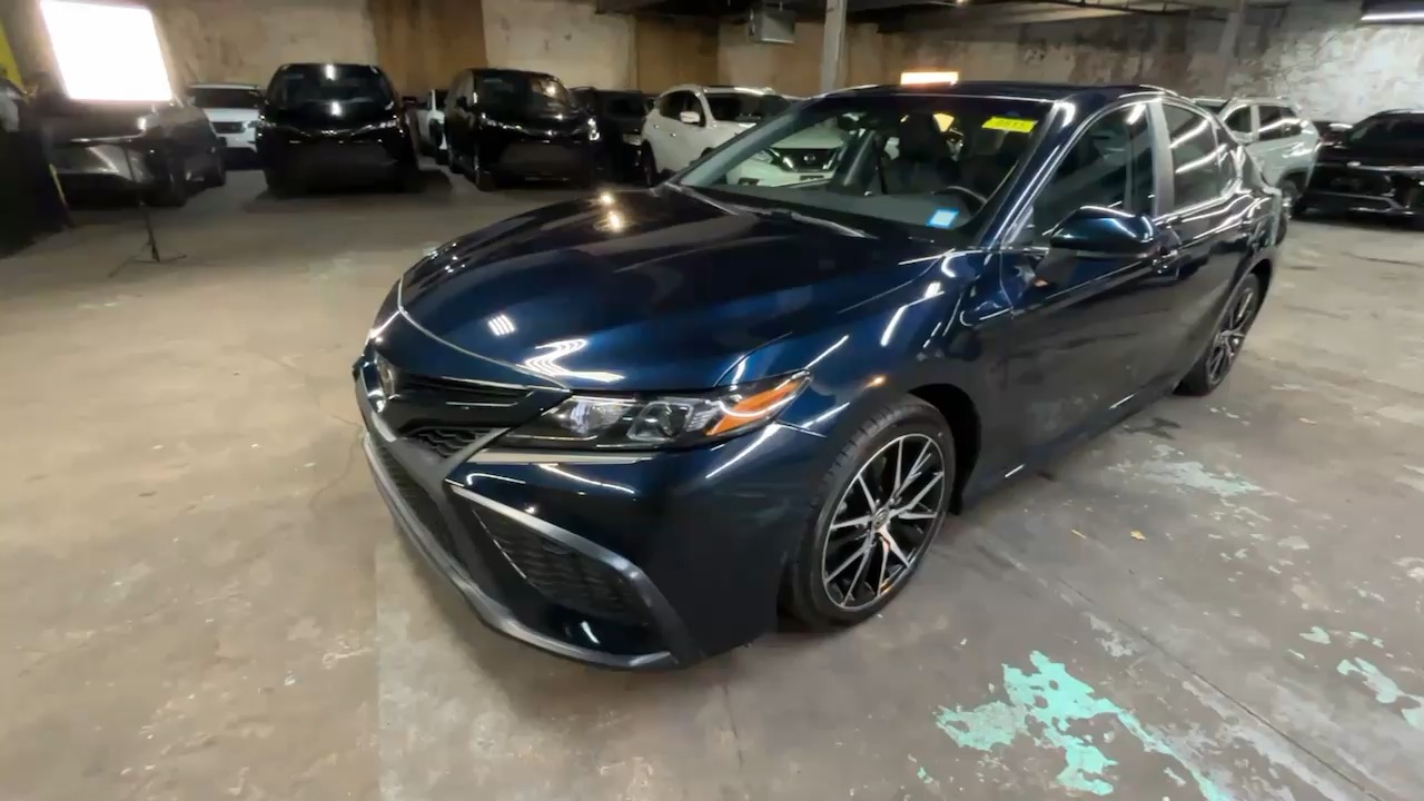 2021 Toyota Camry SE 41