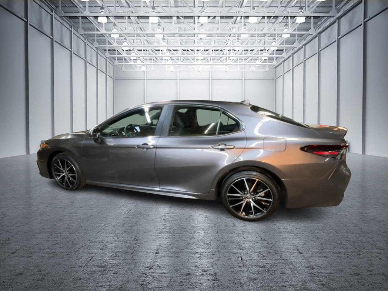 2022 Toyota Camry SE 7