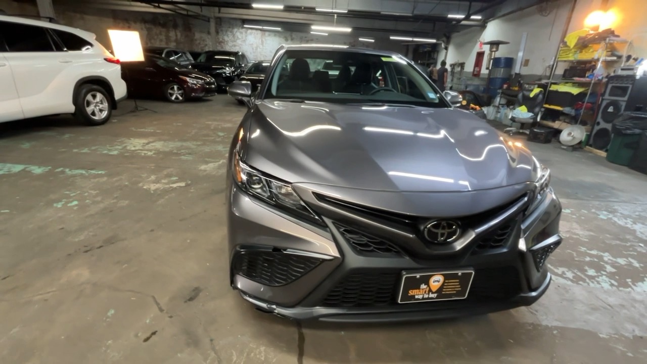 2022 Toyota Camry SE 23