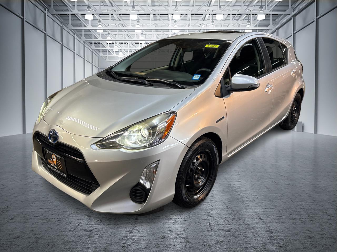 2015 Toyota Prius c Four 1