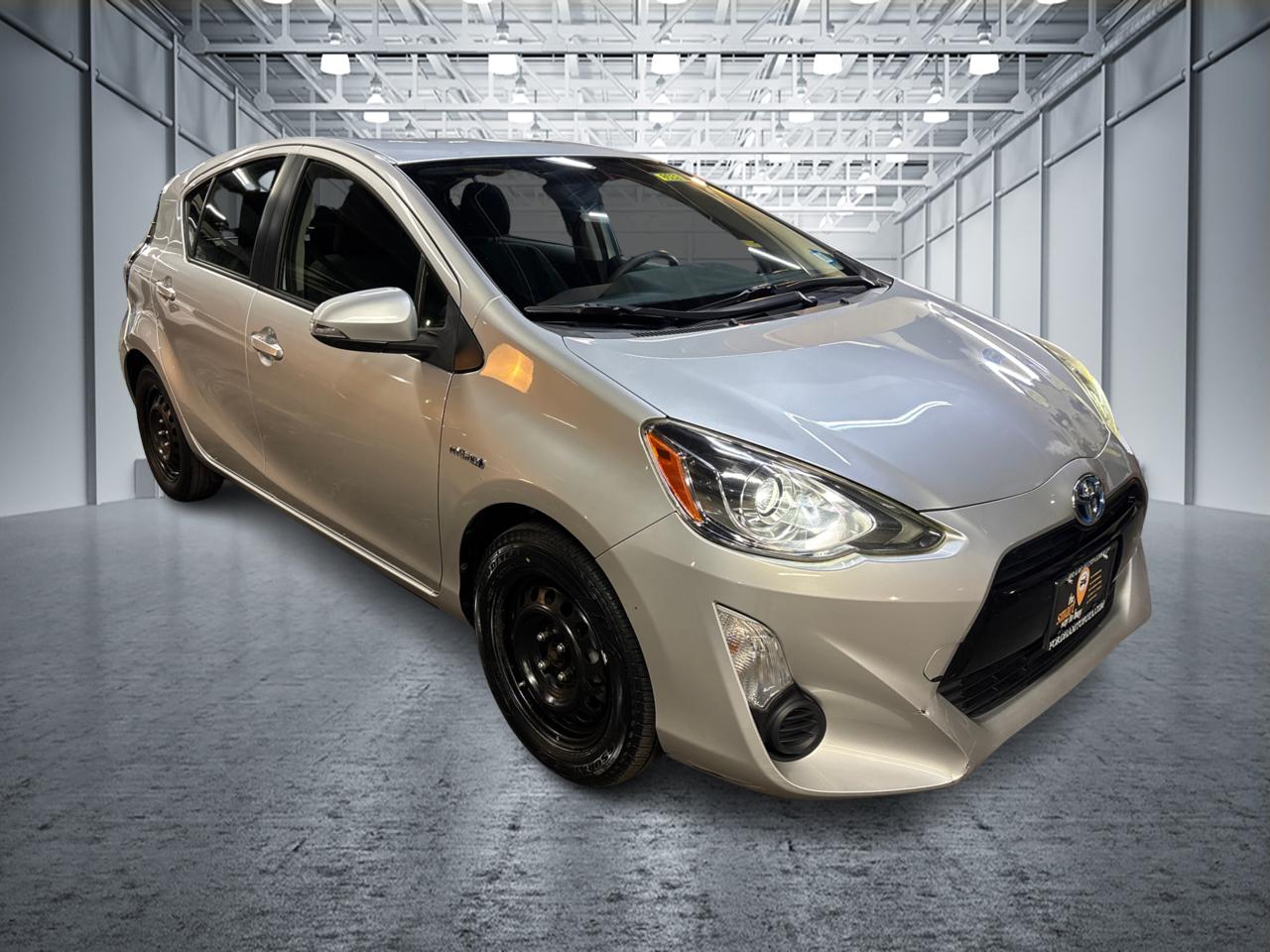 2015 Toyota Prius c Four 3