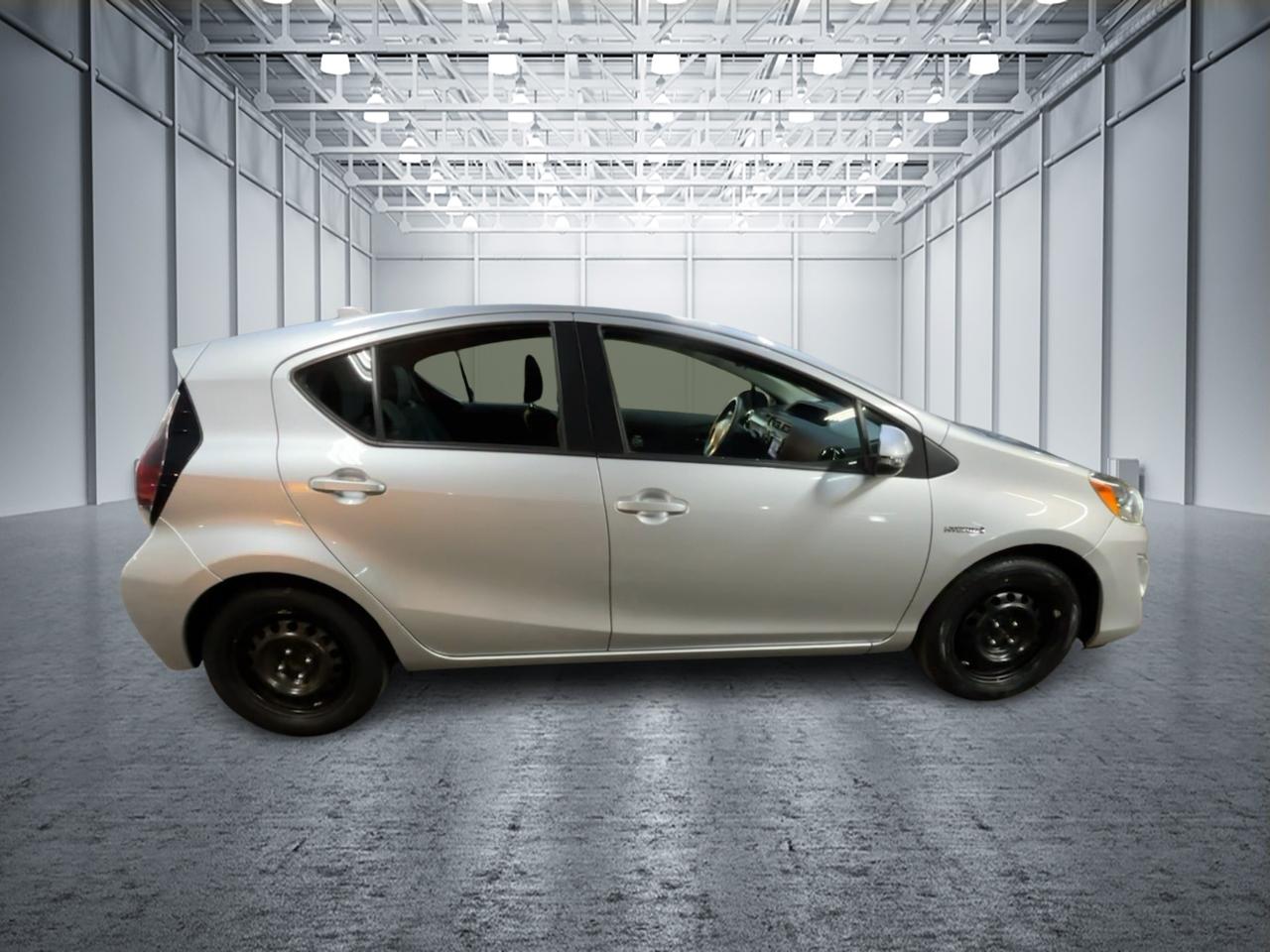 2015 Toyota Prius c Four 6