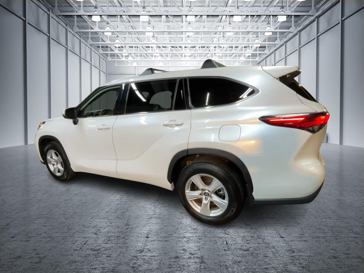 2022 Toyota Highlander  8