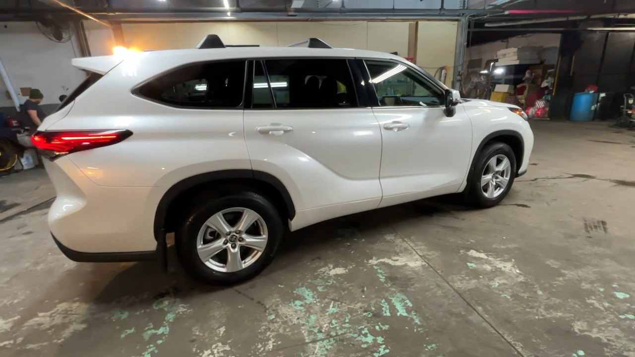 2022 Toyota Highlander  15