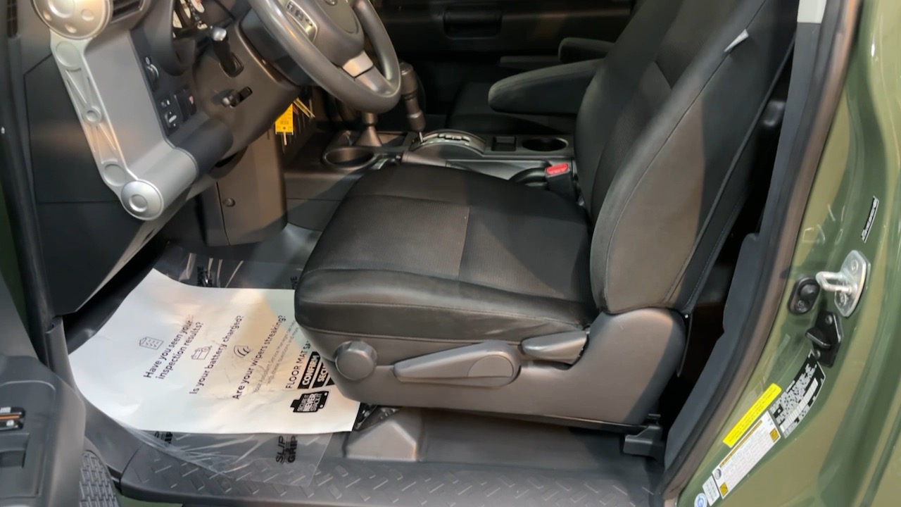 2013 Toyota FJ Cruiser Base 35