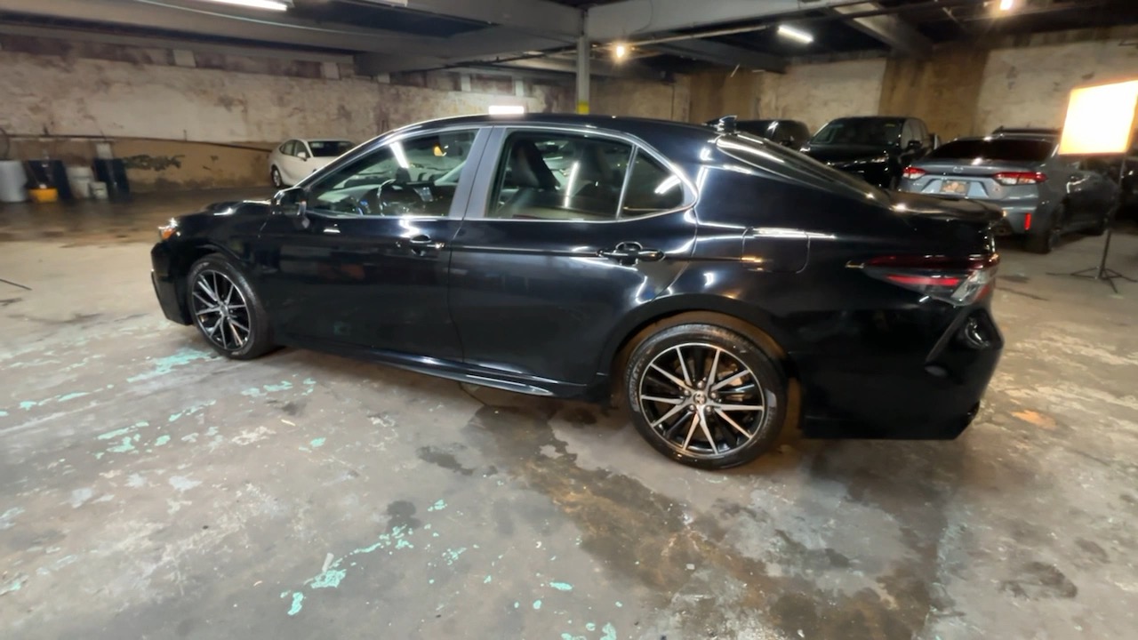 2021 Toyota Camry SE 10