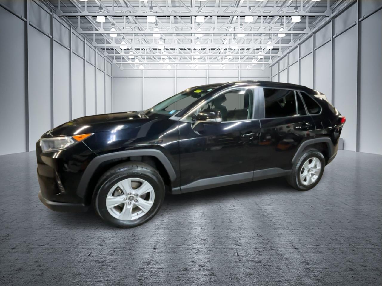 2021 Toyota RAV4 XLE 5