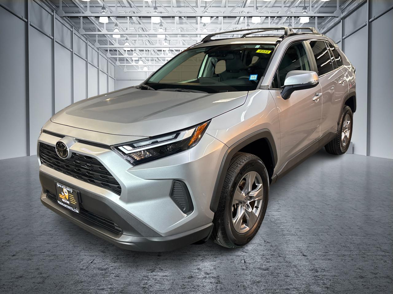 2022 Toyota RAV4 XLE 1