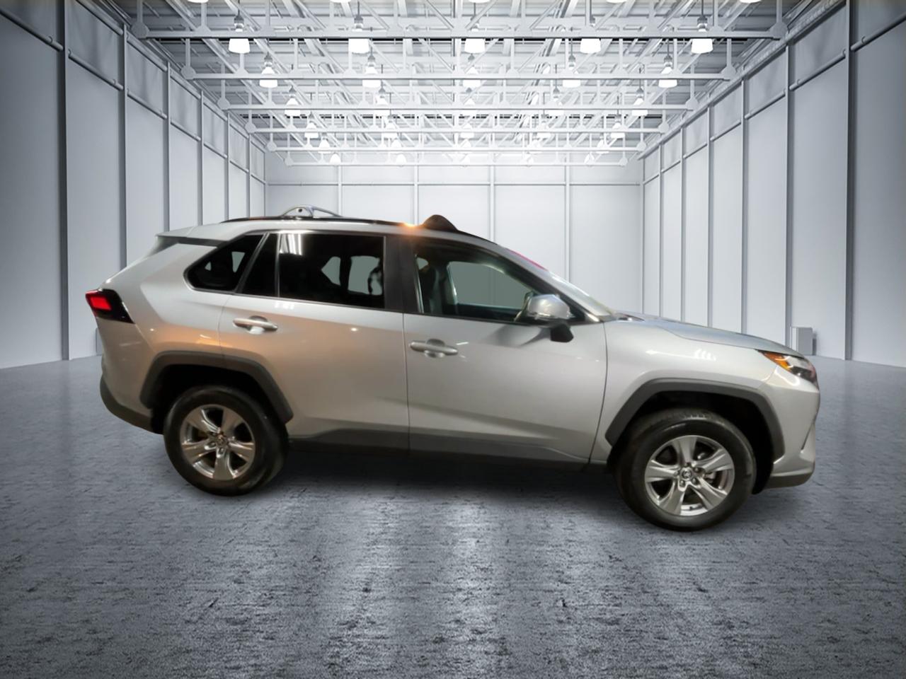 2022 Toyota RAV4 XLE 4