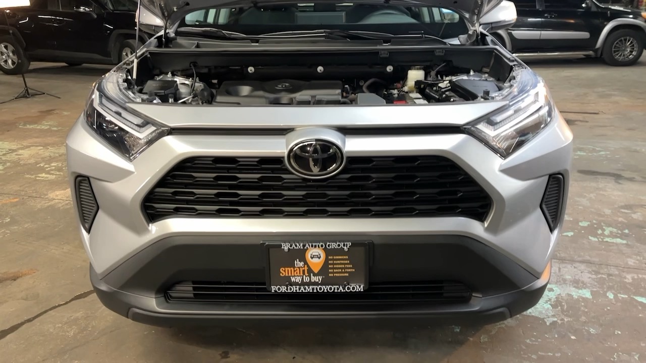 2022 Toyota RAV4 XLE 43