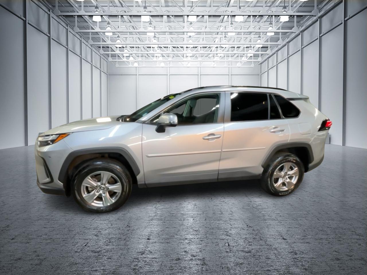 2022 Toyota RAV4 XLE 4