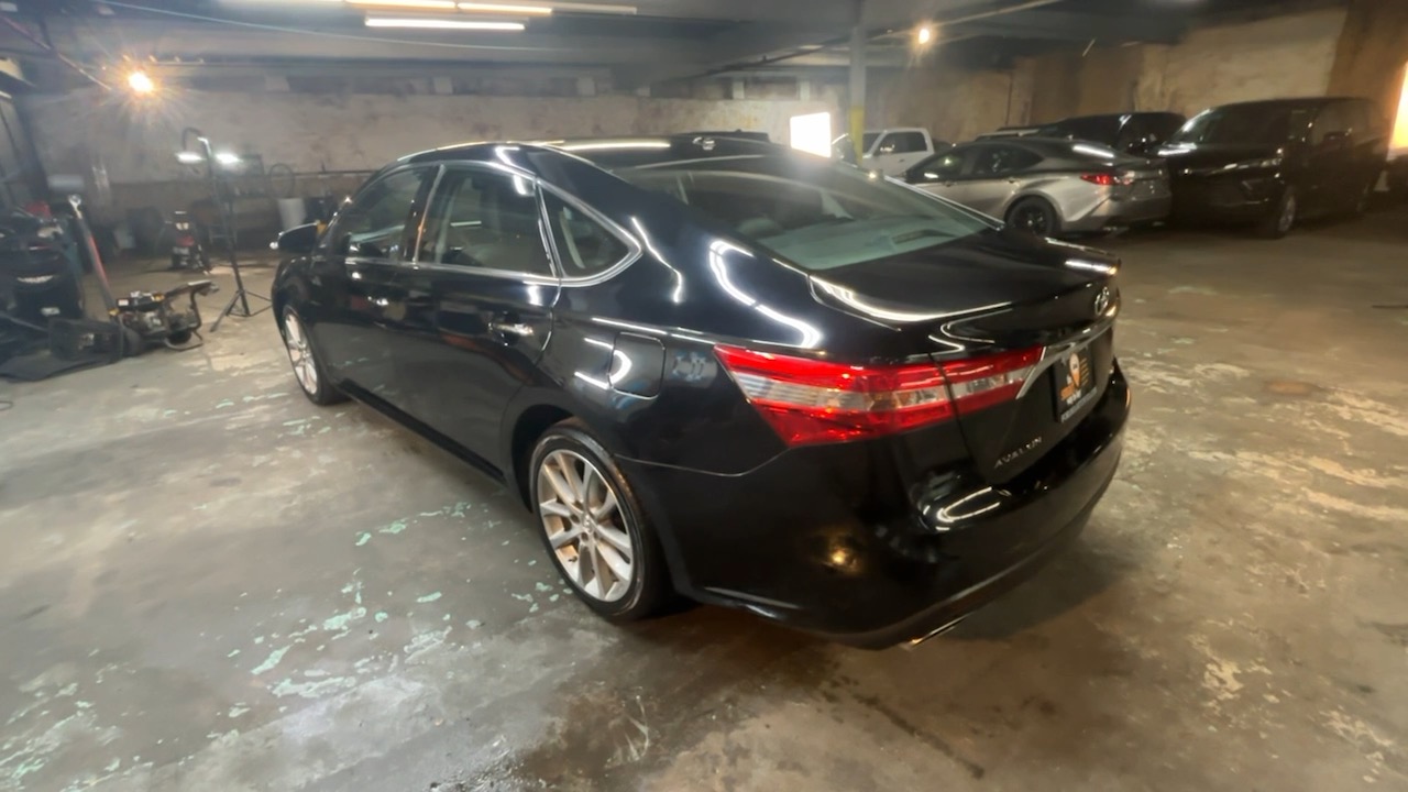 2015 Toyota Avalon XLE Touring 10