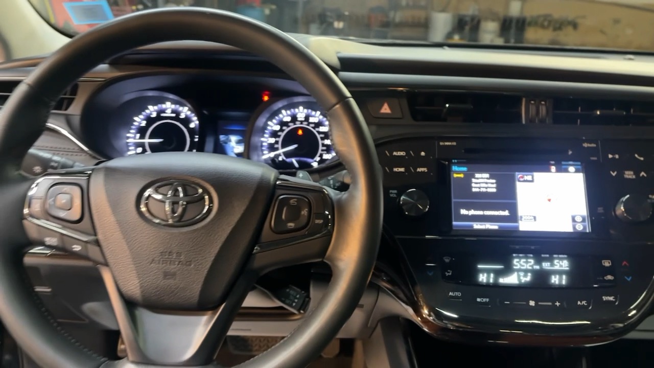 2015 Toyota Avalon XLE Touring 28