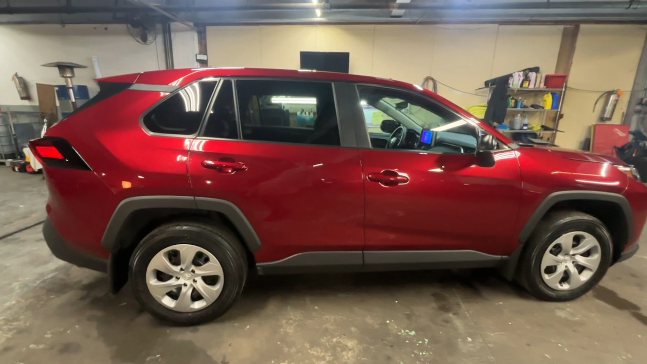 2023 Toyota RAV4 LE 15