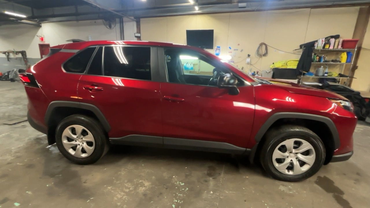 2023 Toyota RAV4 LE 21