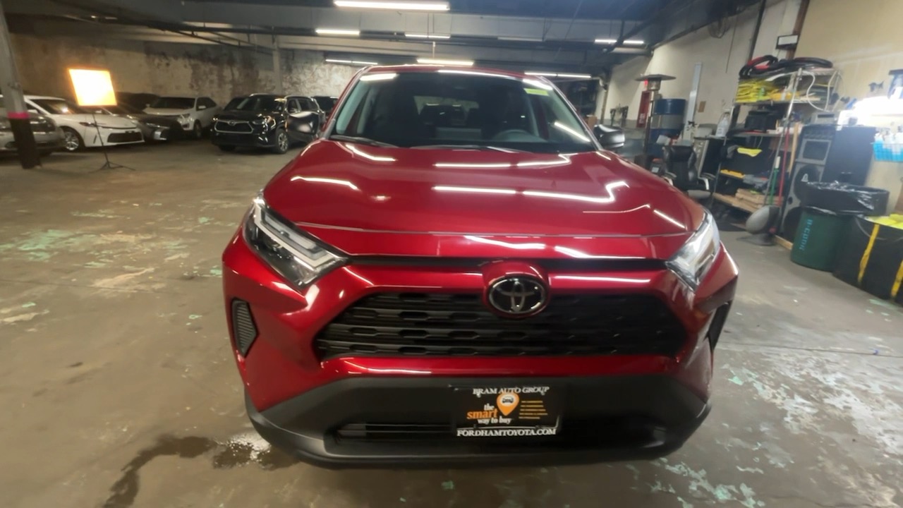 2023 Toyota RAV4 LE 23