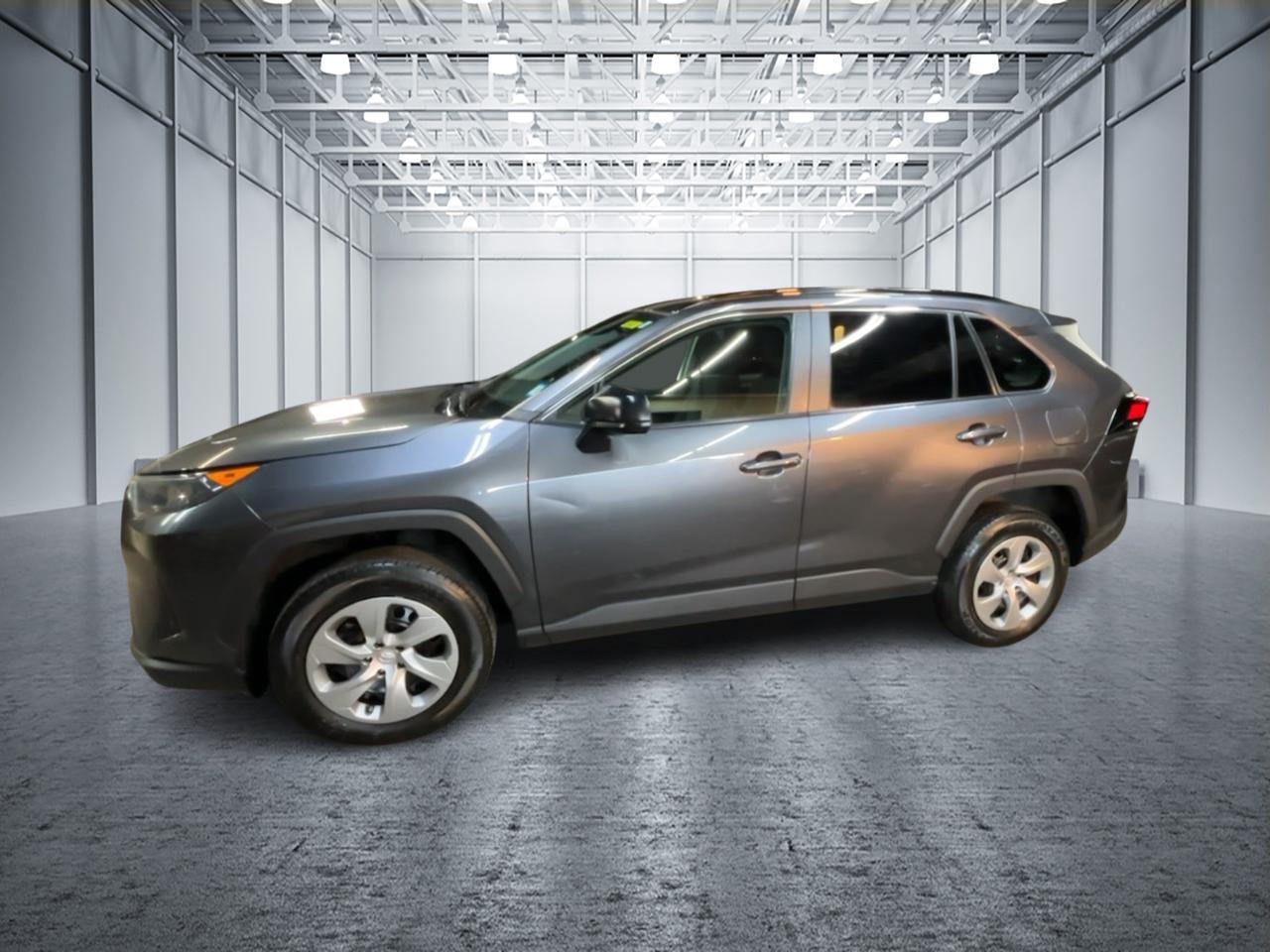 2021 Toyota RAV4 LE 7