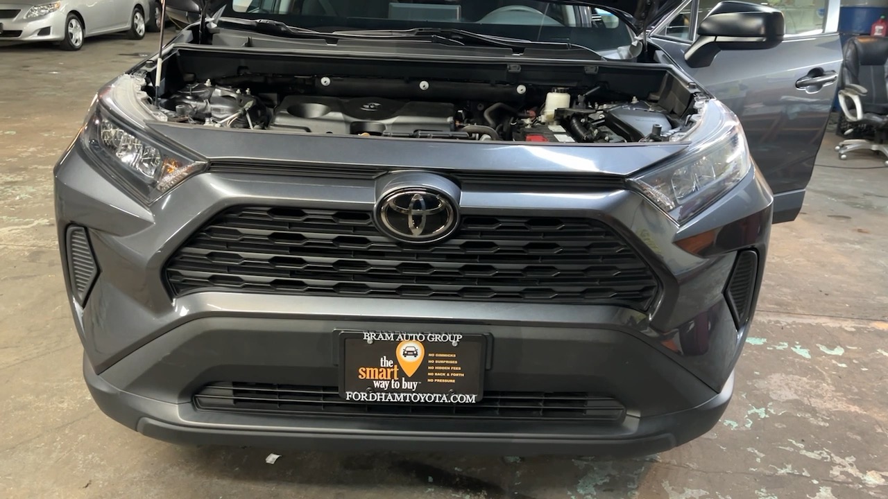 2021 Toyota RAV4 LE 42