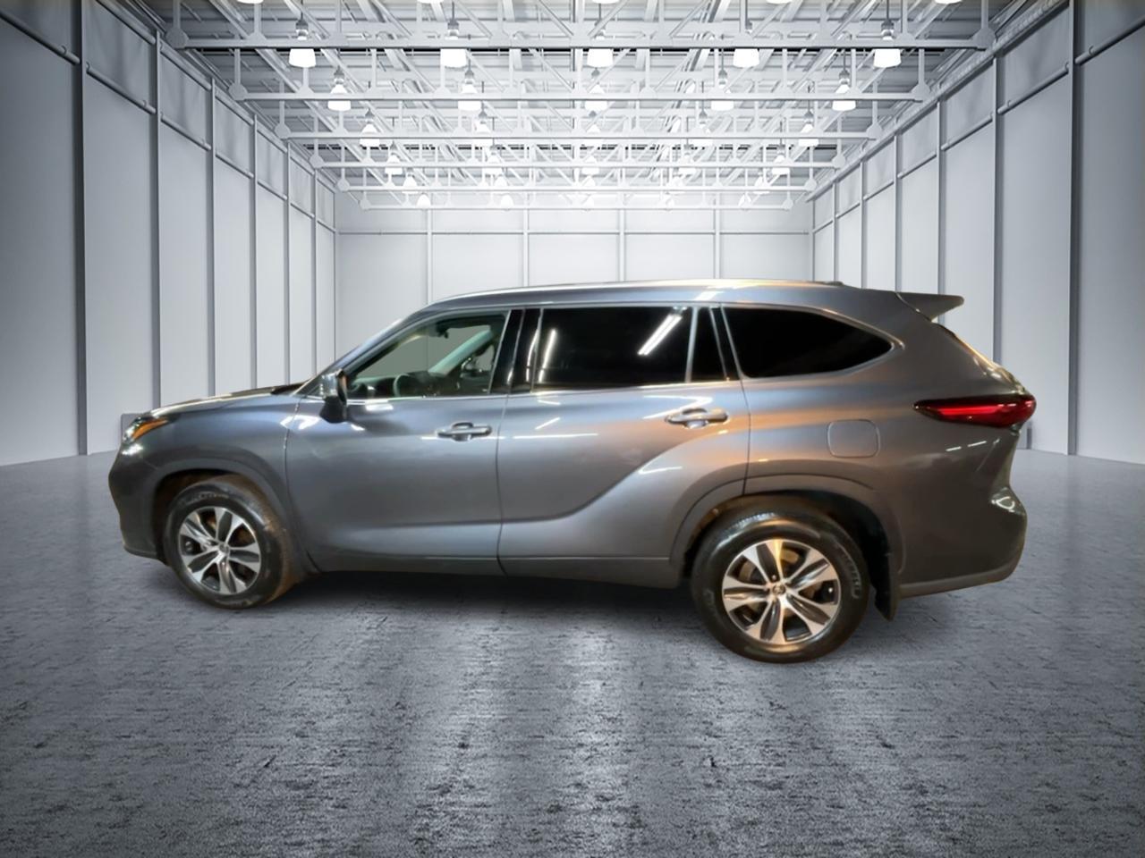 2021 Toyota Highlander XLE 4