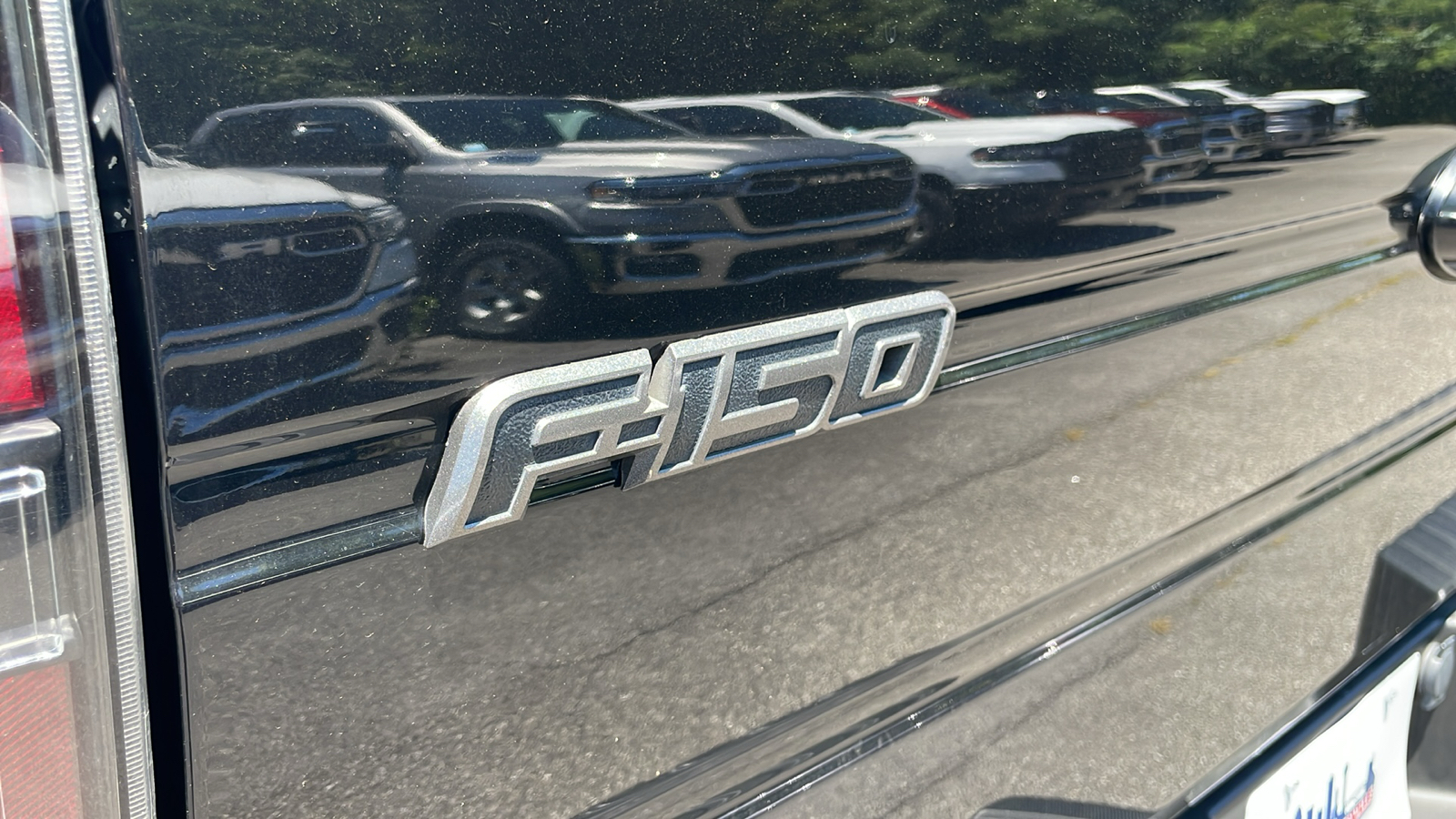 2014 Ford F-150 SVT Raptor 4WD SuperCab 133 24
