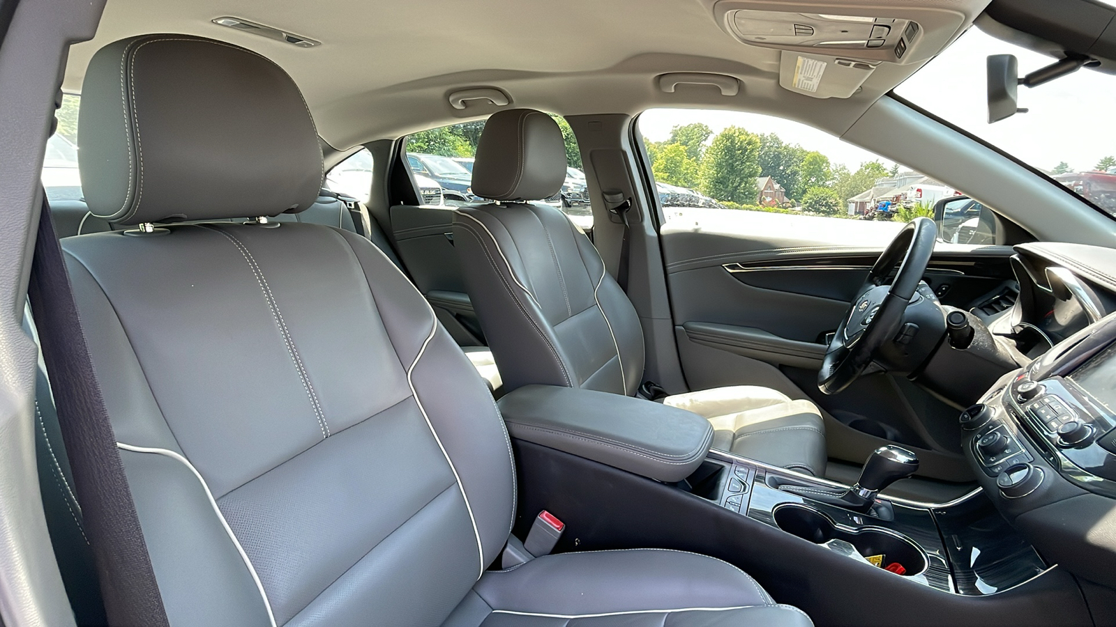 2018 Chevrolet Impala Premier 14