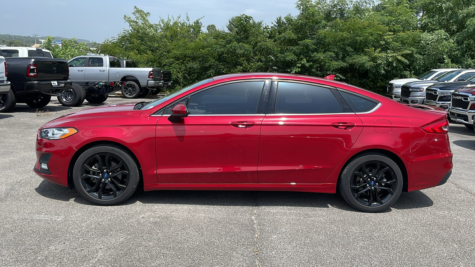 2020 Ford Fusion SE 3