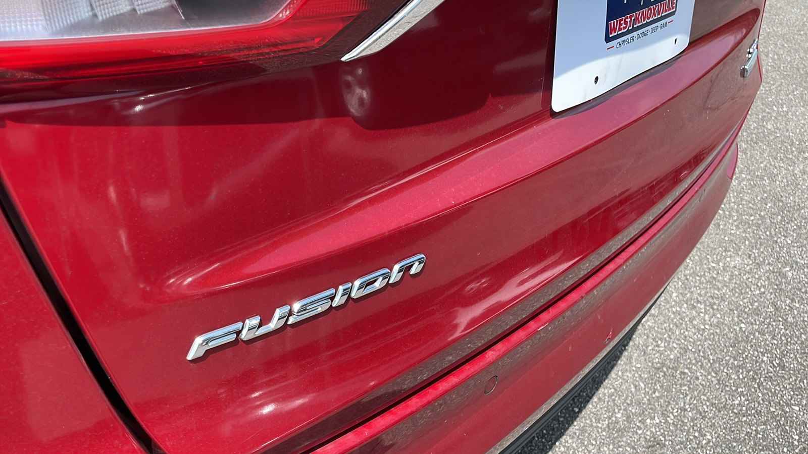 2020 Ford Fusion SE 24