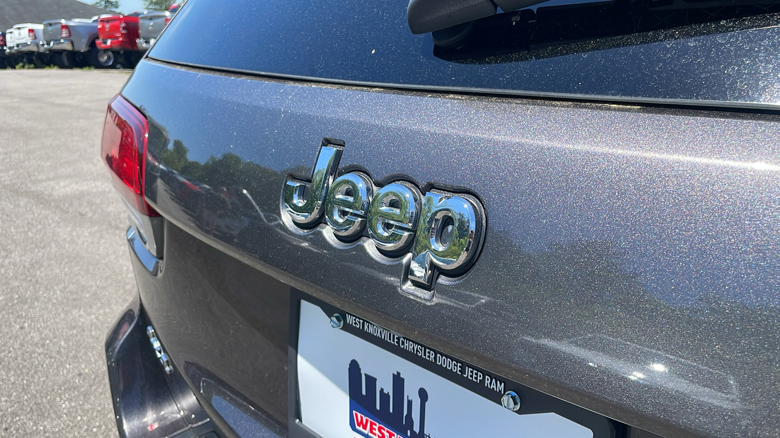 2021 Jeep Grand Cherokee Laredo X 23