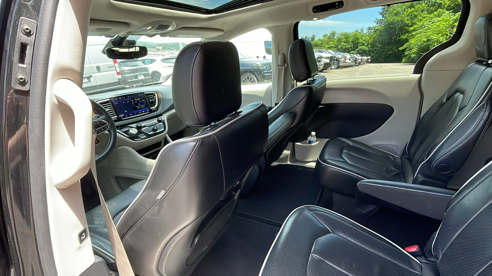 2022 Chrysler Pacifica Limited 11