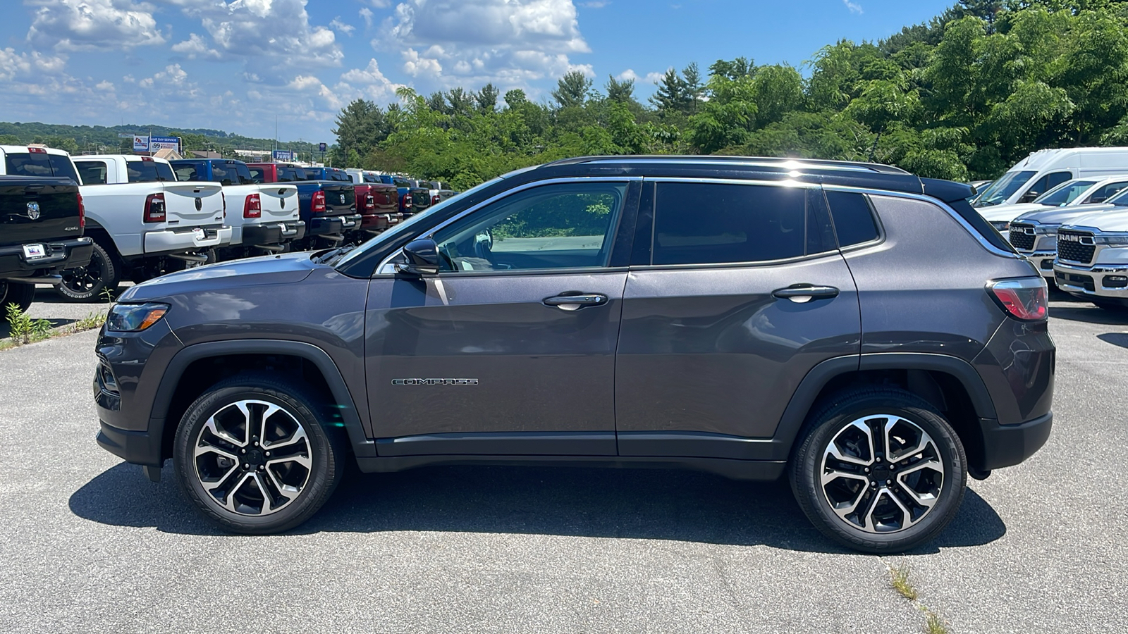 2022 Jeep Compass Limited 3