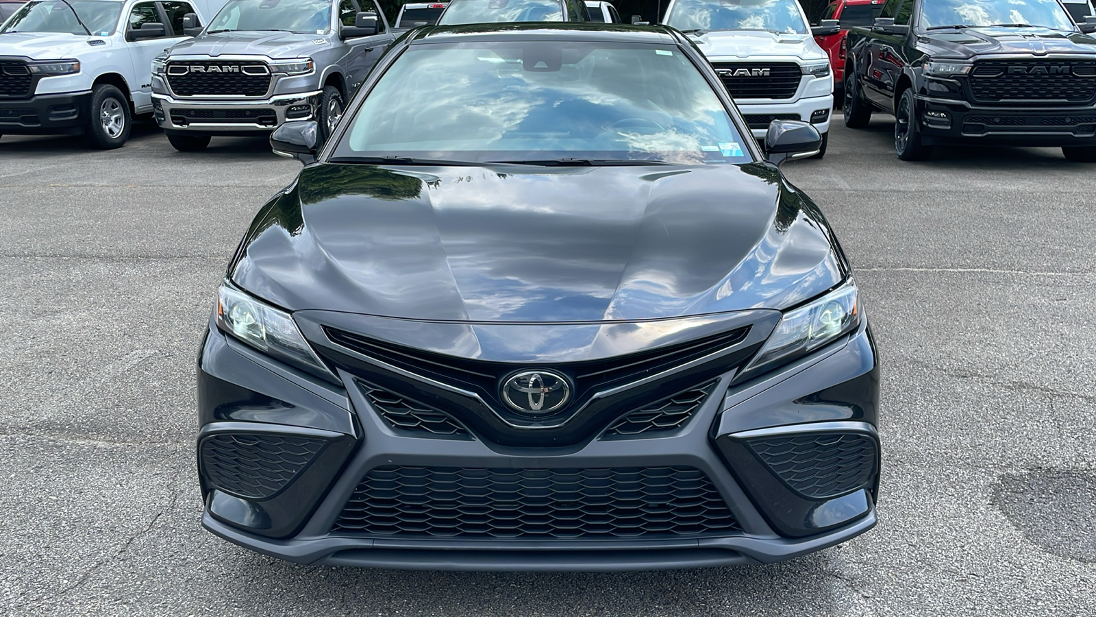 2023 Toyota Camry SE 6