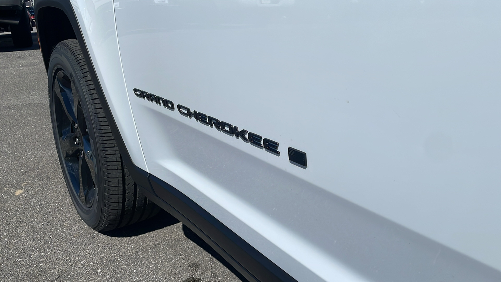 2024 Jeep Grand Cherokee L Altitude X 24