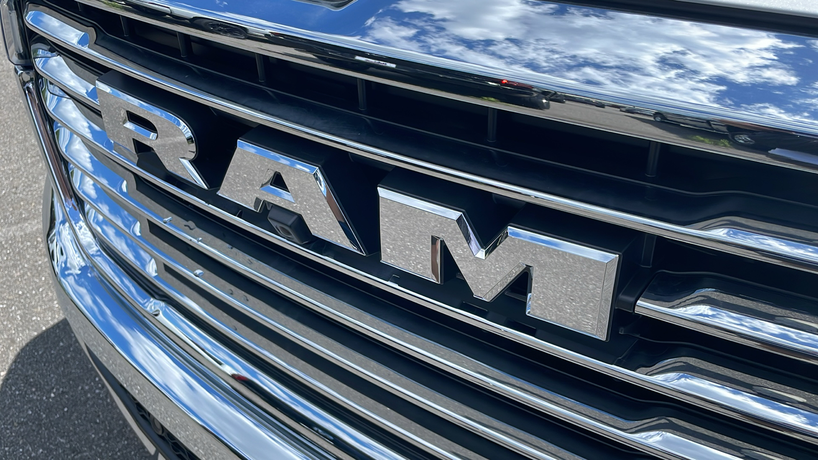 2025 Ram 1500 Laramie 4x4 Crew Cab 57 Box 7