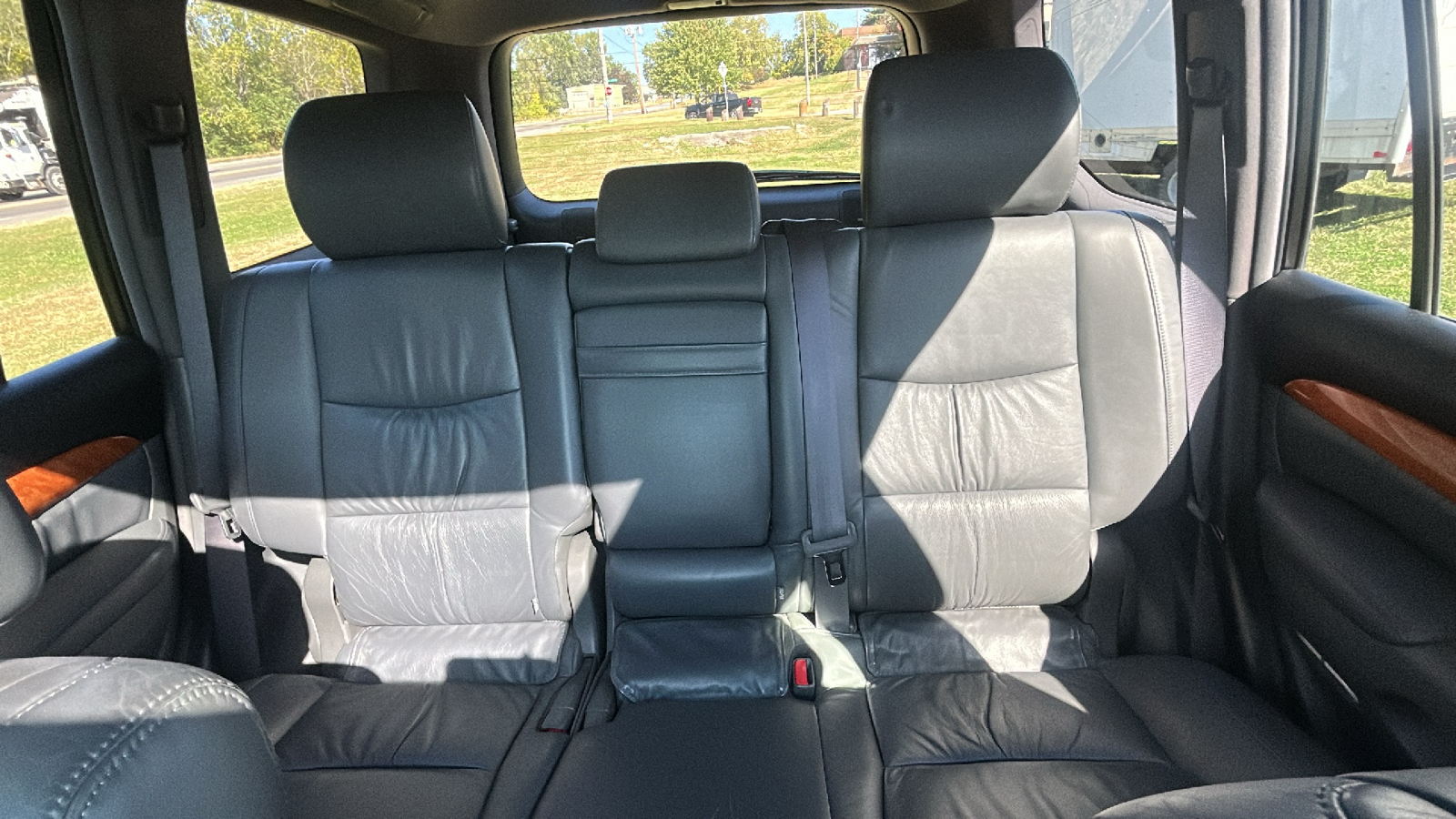 2004 Lexus GX 470 35