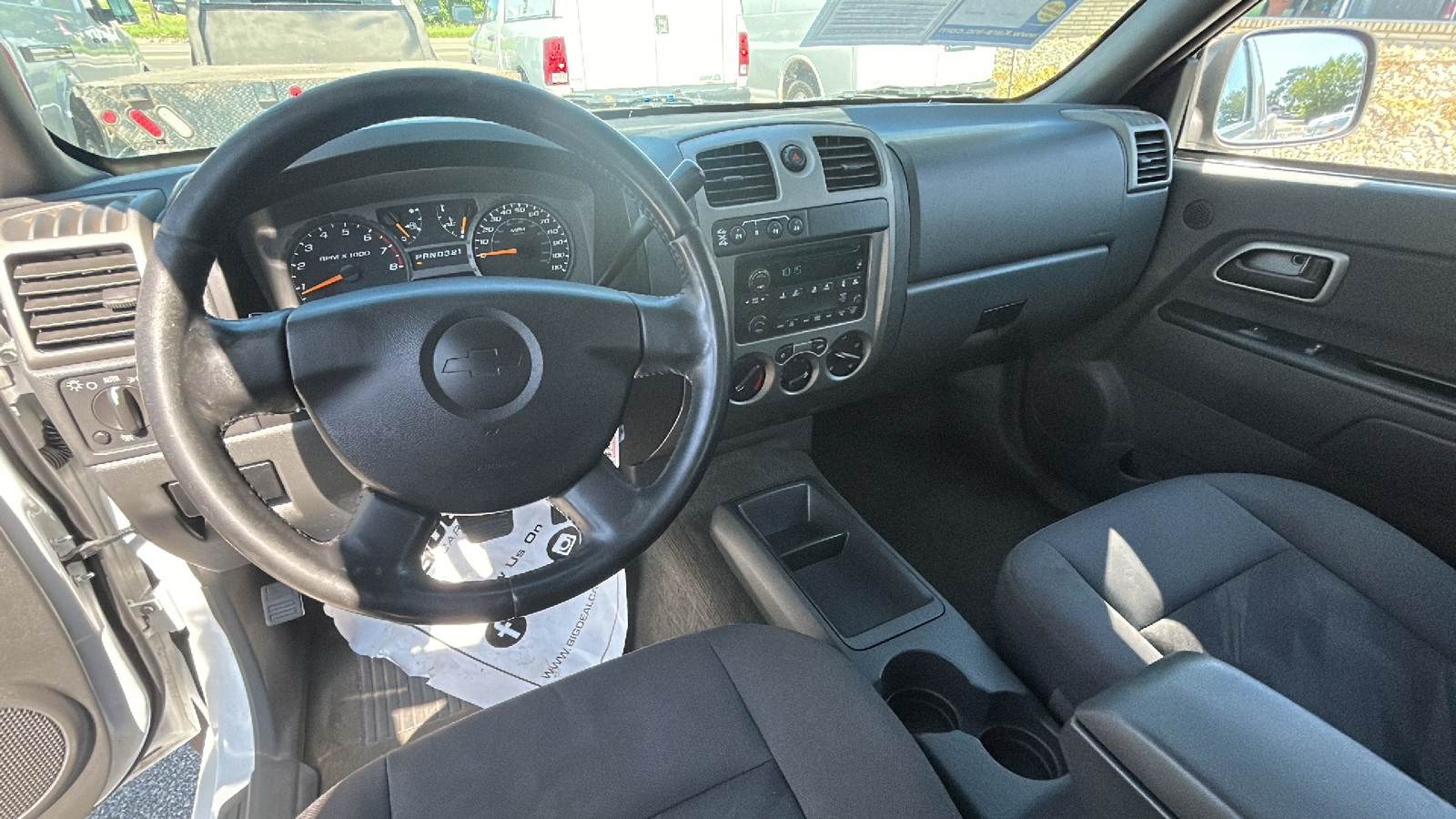 2004 Chevrolet Colorado LS Z71 4WD Extended Cab 19