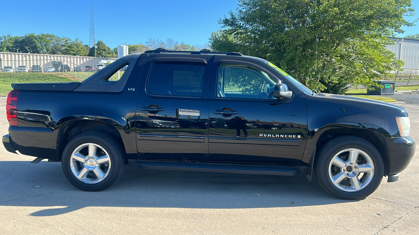 2007 Chevrolet Avalanche 1500 4WD Crew Cab 5