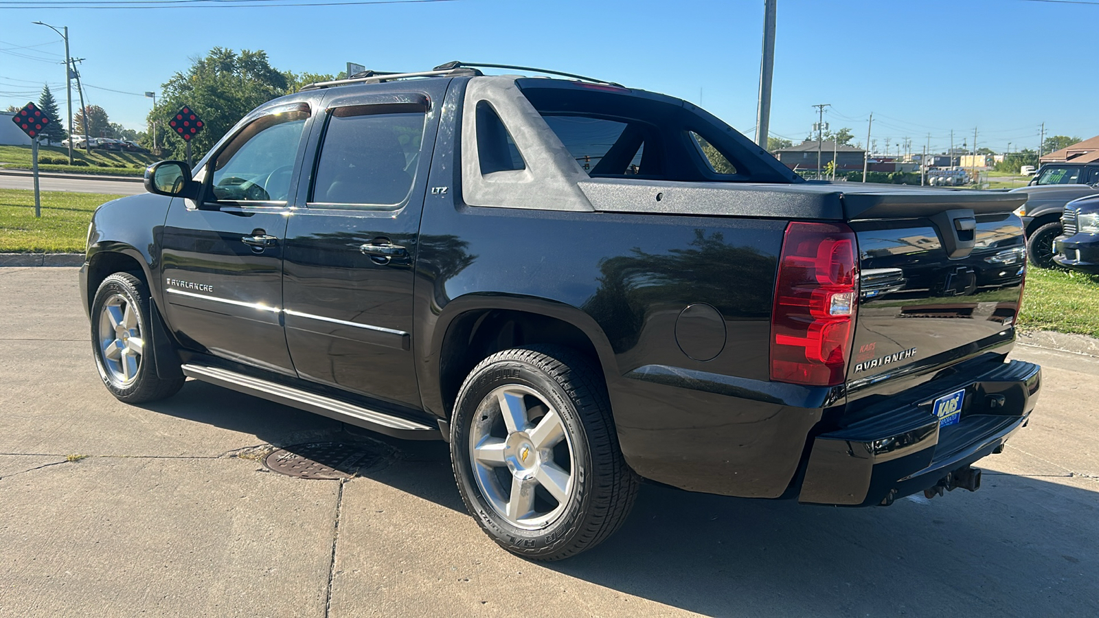 2007 Chevrolet Avalanche 1500 4WD Crew Cab 8