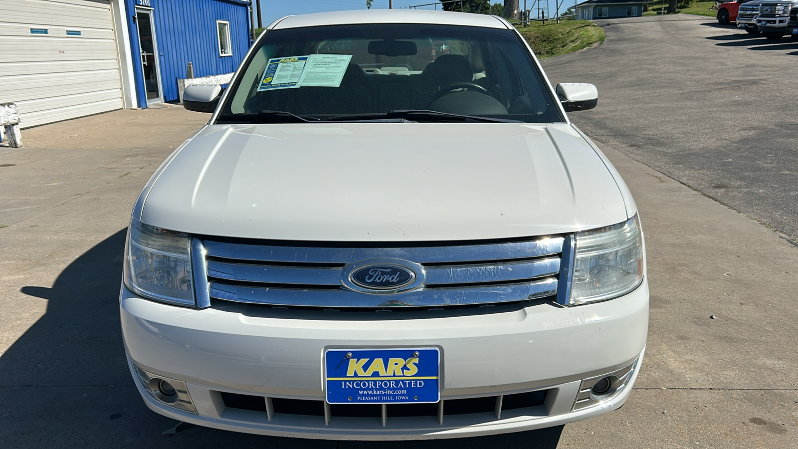 2009 Ford Taurus SE 3