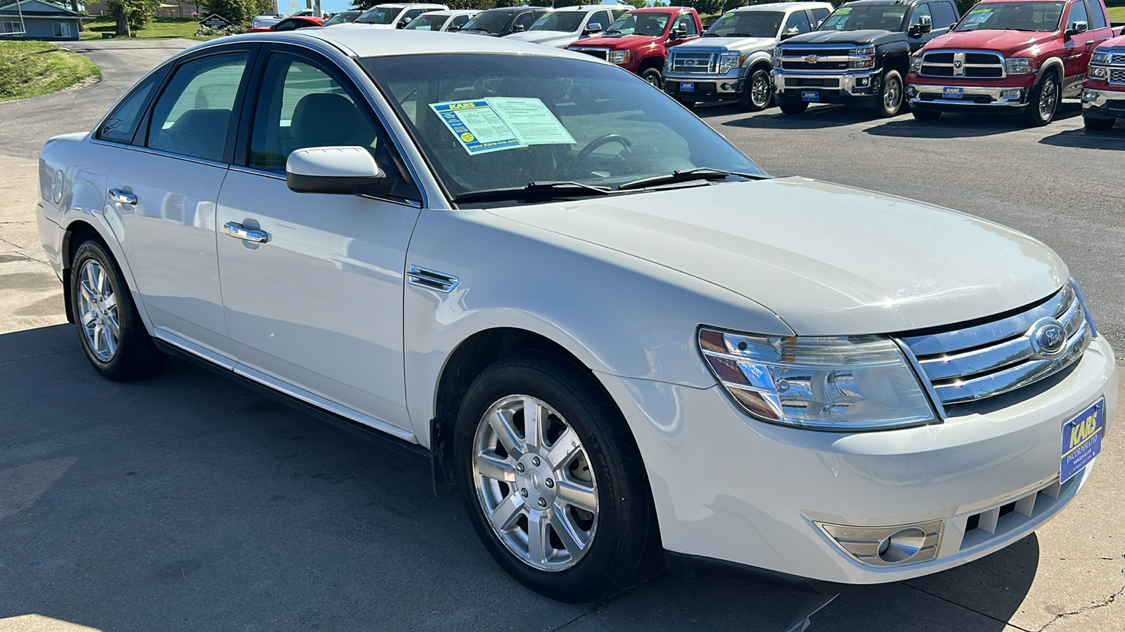 2009 Ford Taurus SE 4