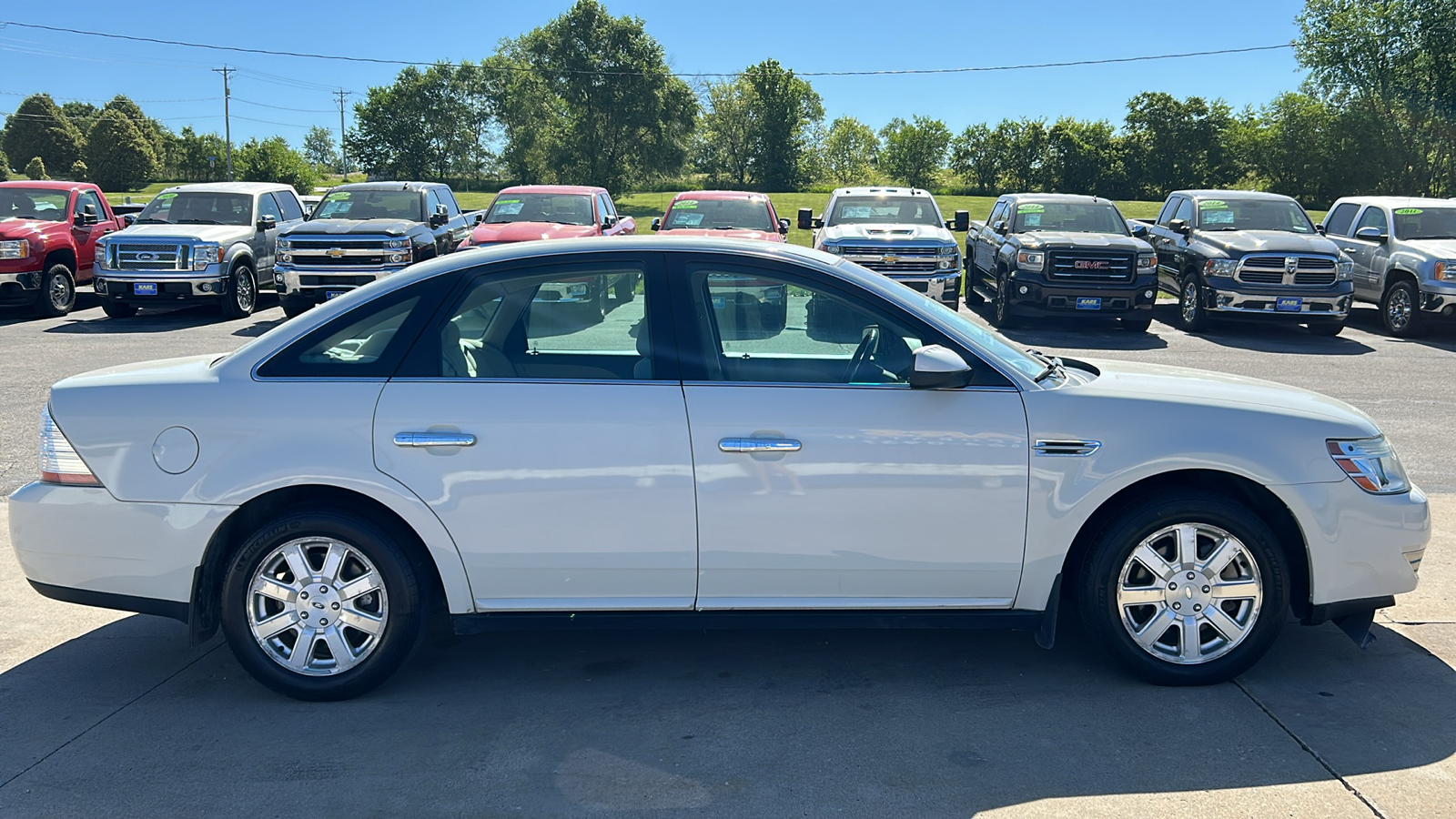 2009 Ford Taurus SE 5