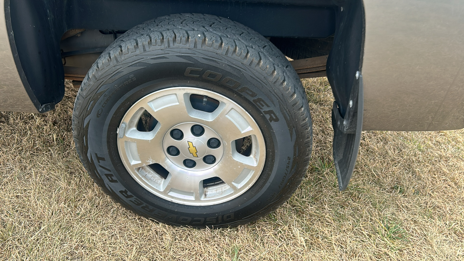 2009 Chevrolet Silverado 1500 LT 2WD Crew Cab 9