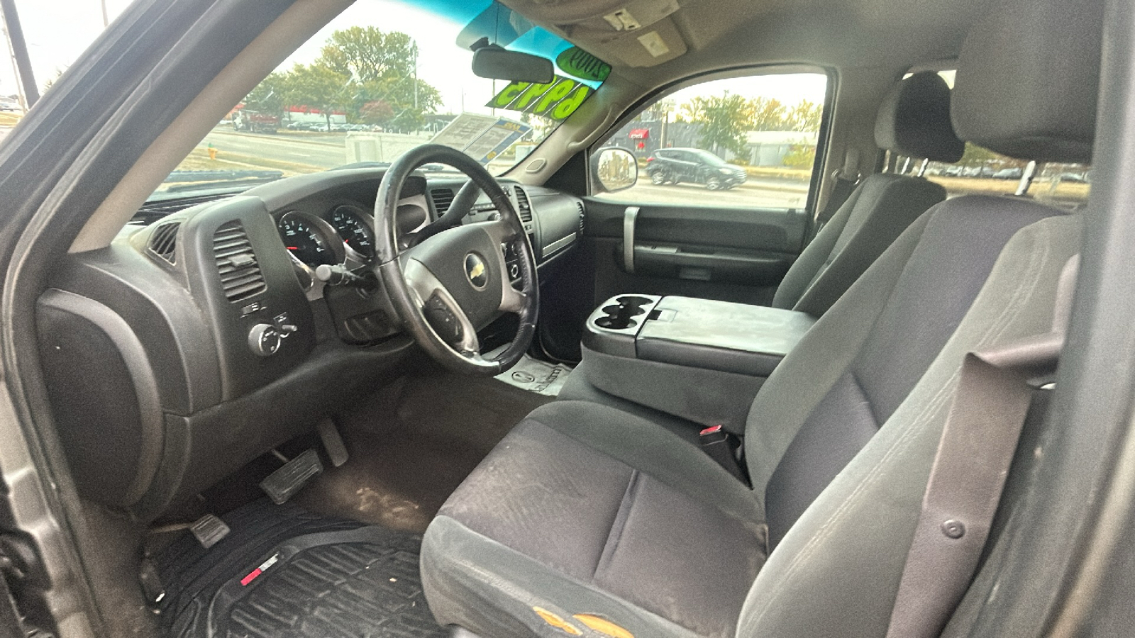 2009 Chevrolet Silverado 1500 LT 2WD Crew Cab 15