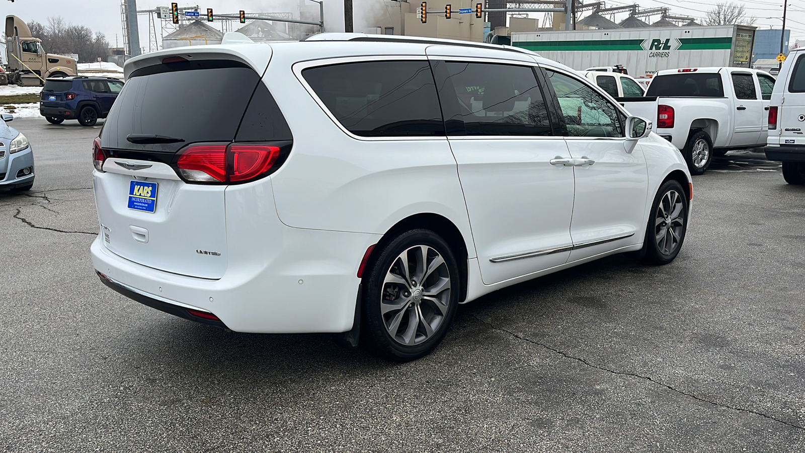 2017 Chrysler Pacifica Limited 6