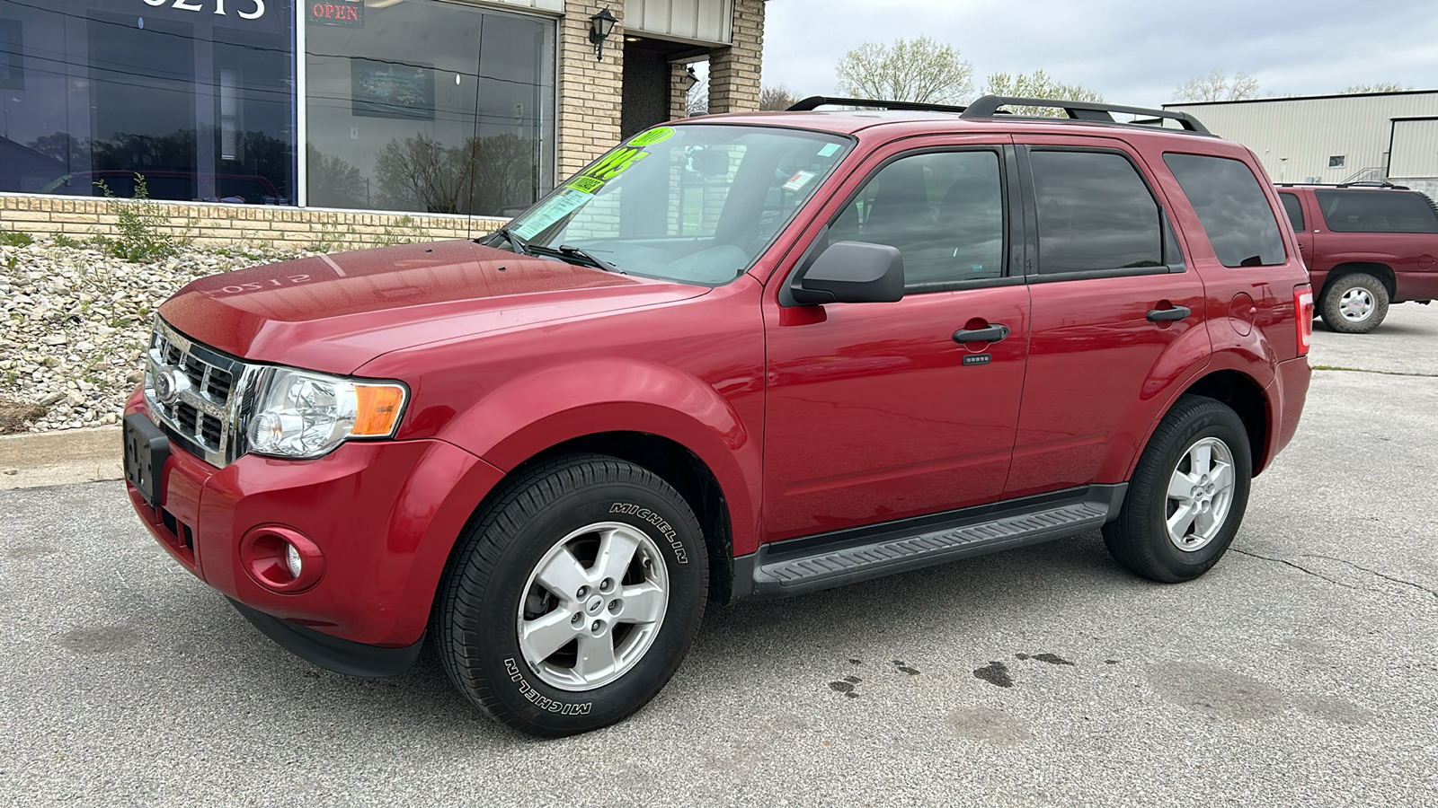 2010 Ford Escape XLT 2