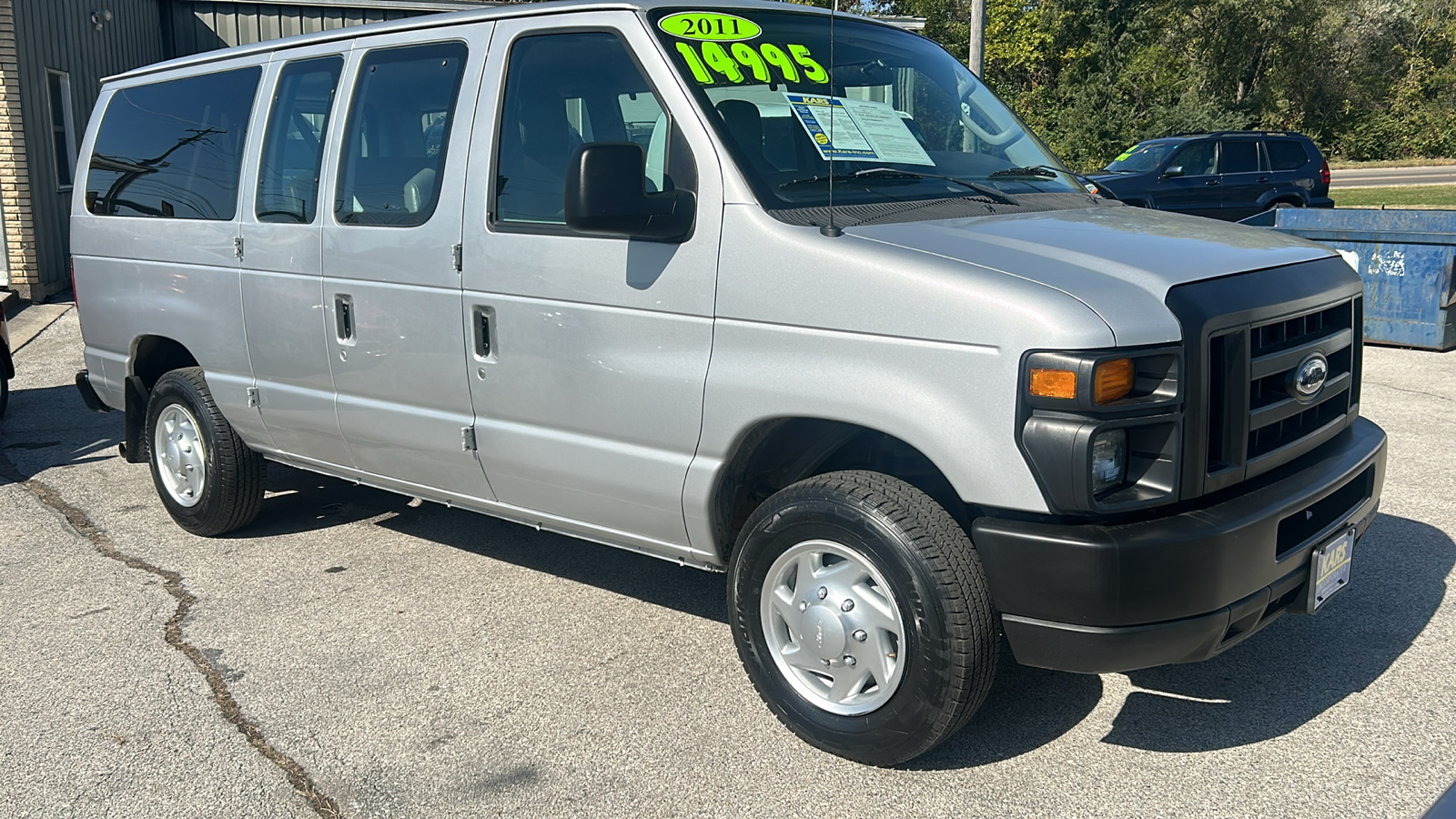 2011 Ford Econoline E150 WAGON 4