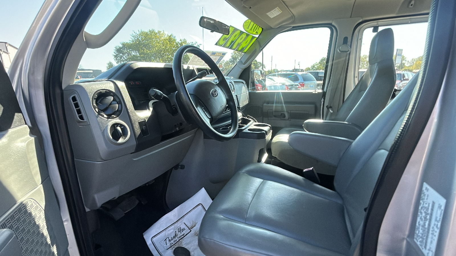 2011 Ford Econoline E150 WAGON 10