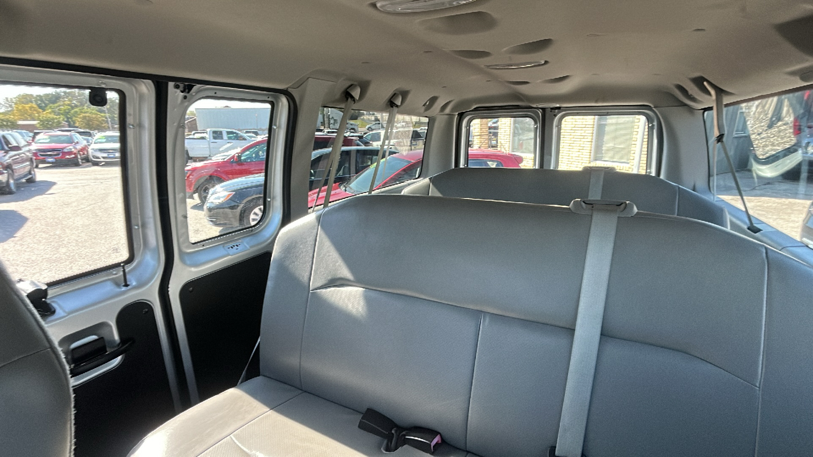 2011 Ford Econoline E150 WAGON 26