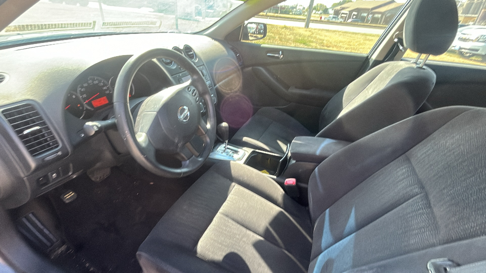 2011 Nissan Altima BASE 14