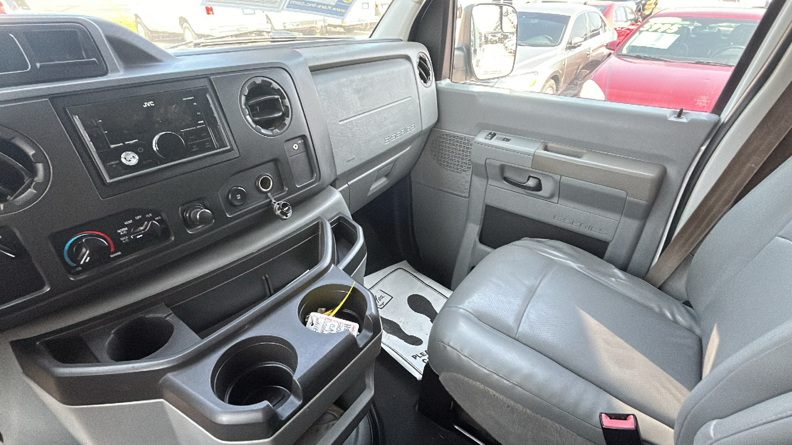 2012 Ford Econoline E150 VAN 28